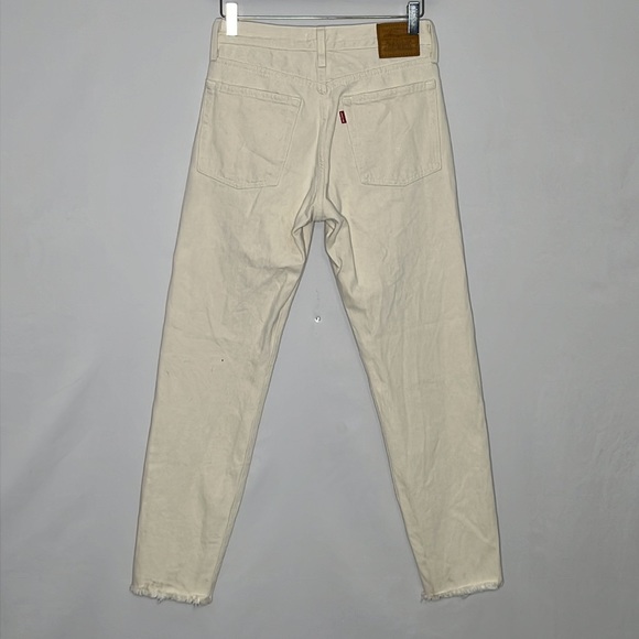 Levi's Wedgie Icon Fit Button Fly Raw Hem Jeans in Ecru - Size 26 - Picture 5 of 11
